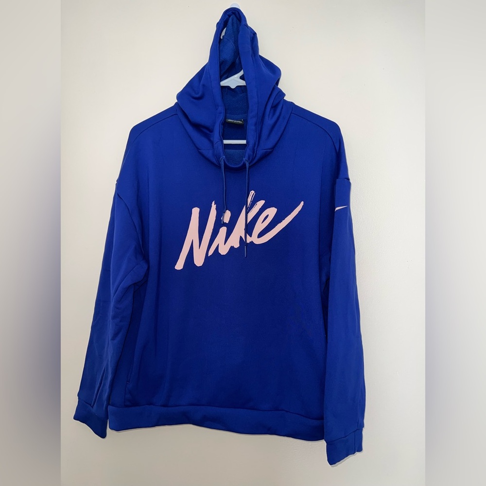 Nike women’s pullover fleece lined hoodie size M
